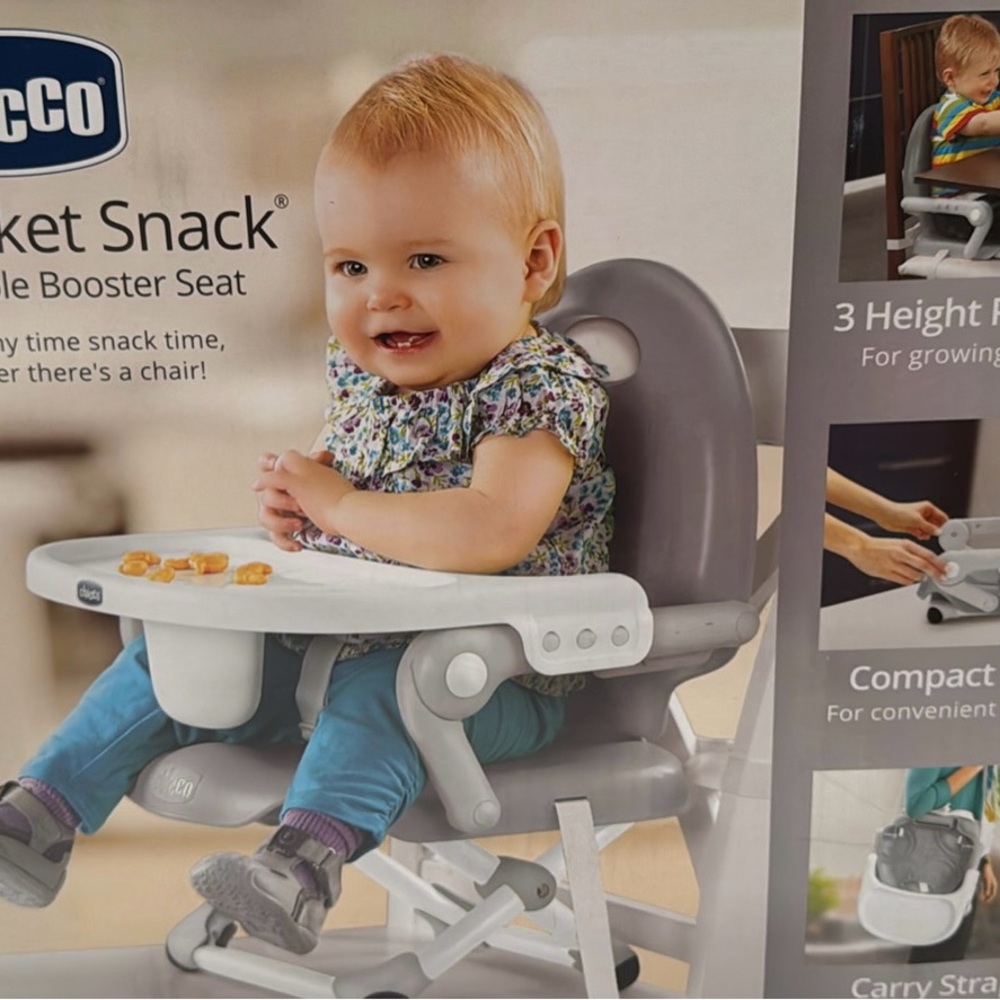 Chic Portable Booster Seat in Gray